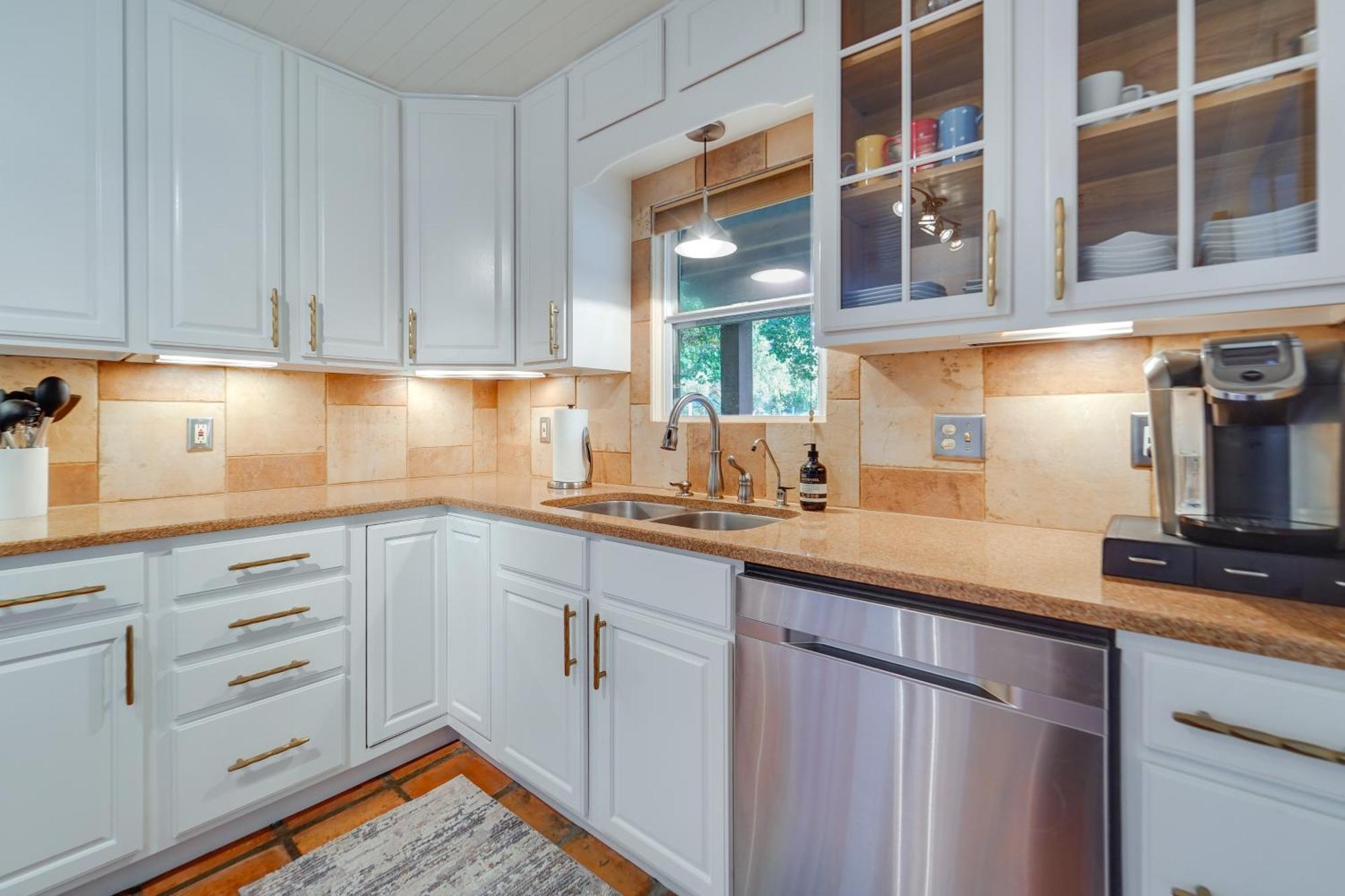 Lovely Lubbock Home With Furnished Deck And Grill Eksteriør billede